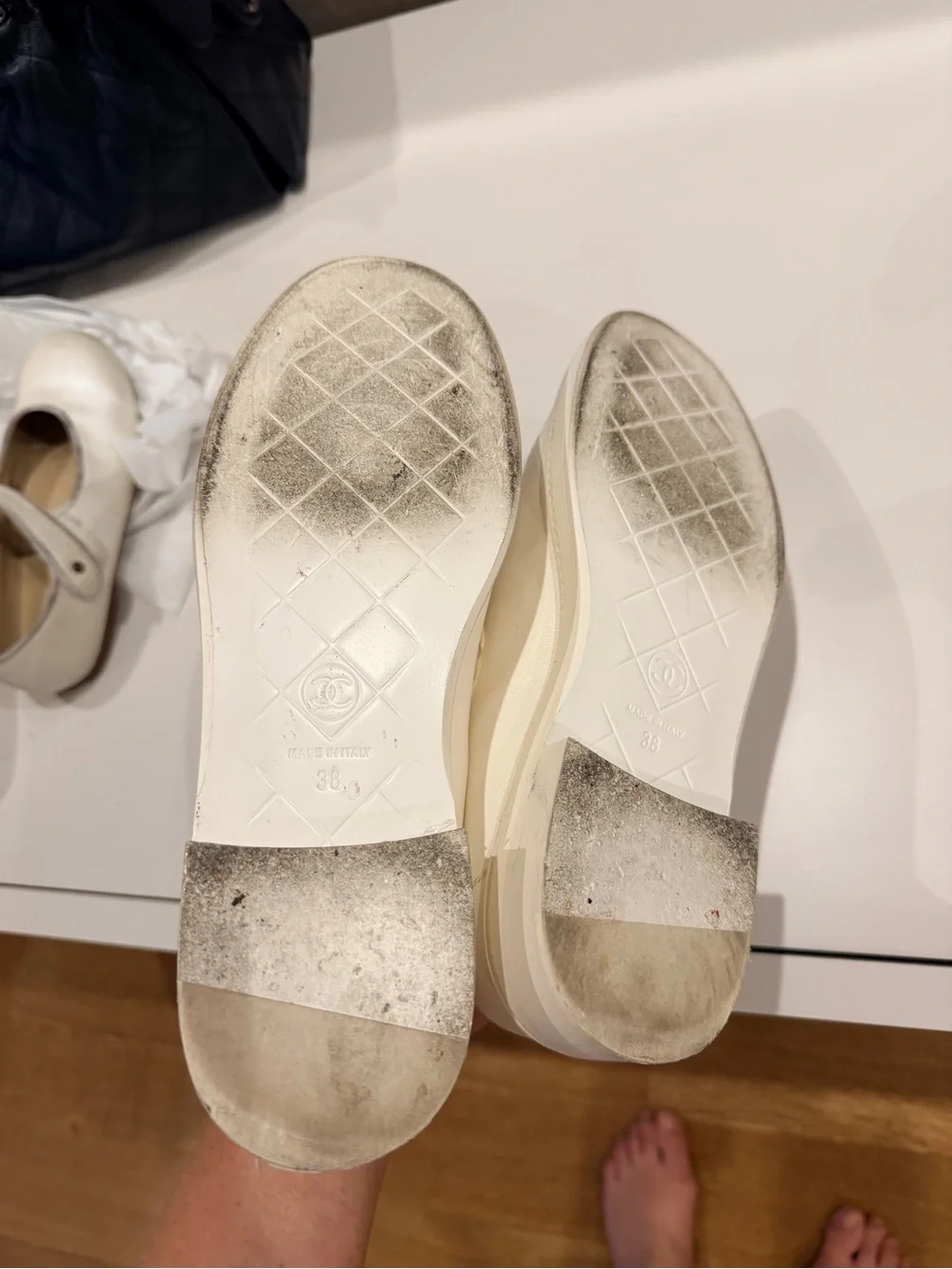 CHANEL White turnlock Leather Loafers 38